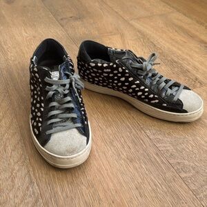 P448 Sneakers size 39